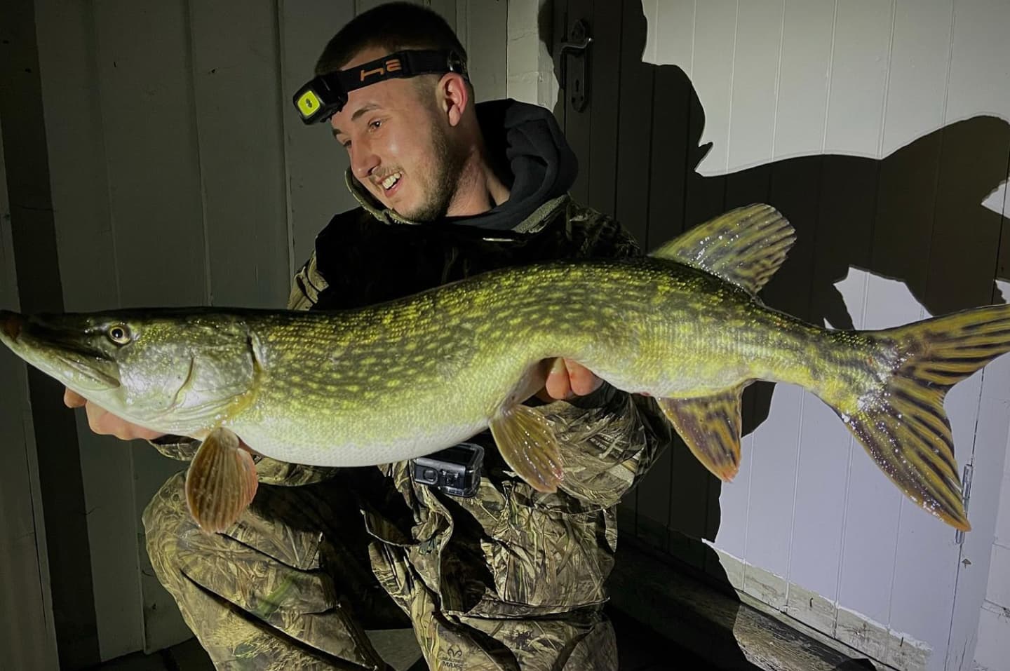 Fishing for pike at night - lure fishing for pike at night