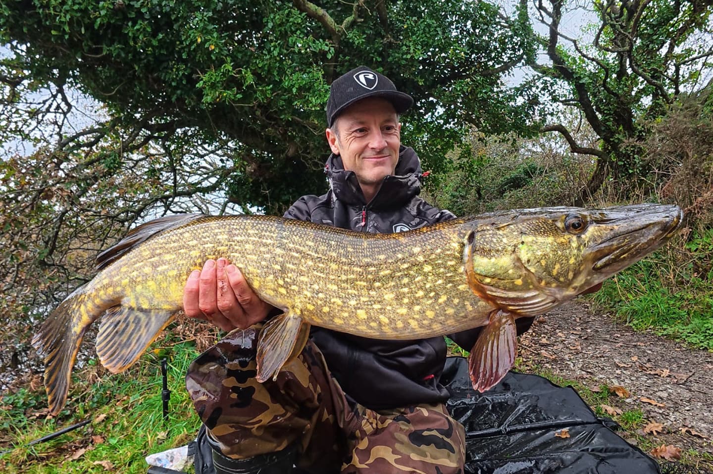 fishing for pike this winter in heavy weed